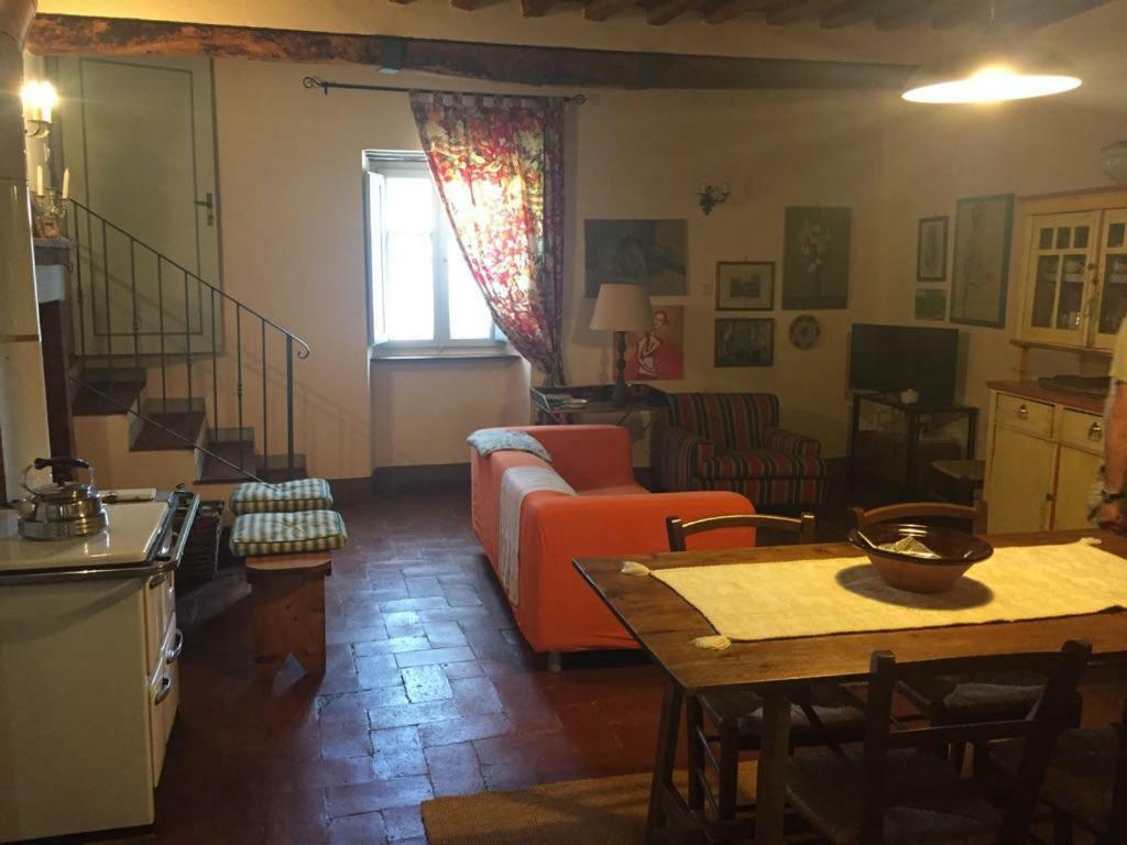 Вілла La Casa Rosa Vitiano Екстер'єр фото