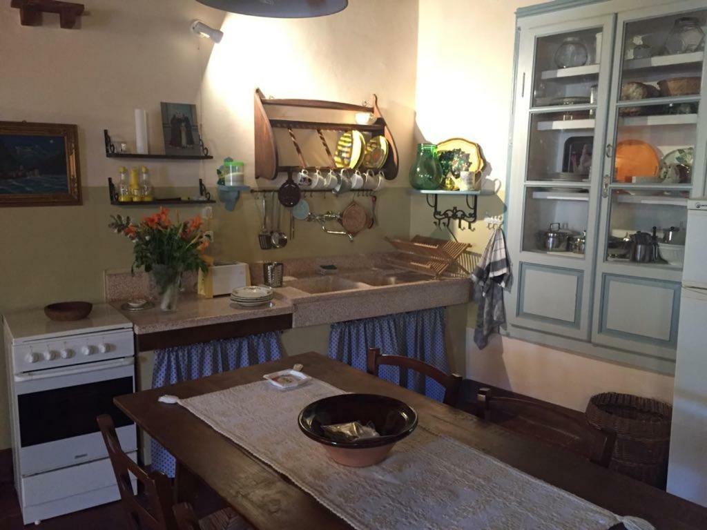 Вілла La Casa Rosa Vitiano Екстер'єр фото