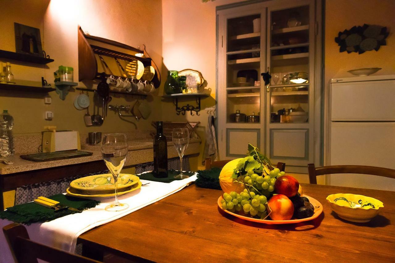 Вілла La Casa Rosa Vitiano Екстер'єр фото